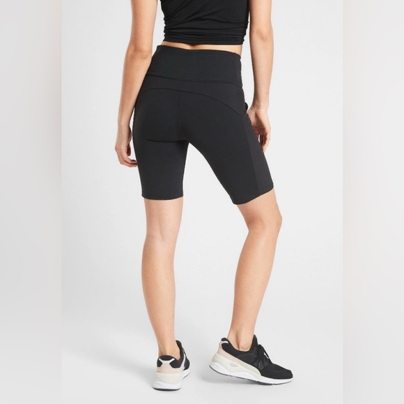 ATHLETA Excursion Hybrid Ribbed 9 Inch Bike Shorts Sz S Black Hiking - Picture 10 of 10